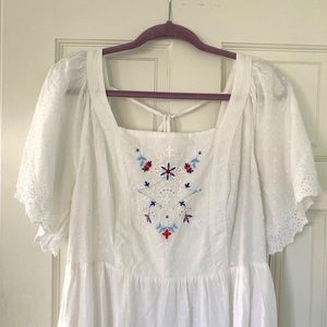 Old navy embroidered white maxi dress